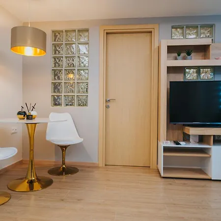 New Cozy By The Sea Apartament Saloniki