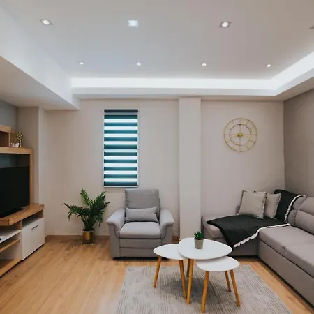 New Cozy By The Sea Apartament *