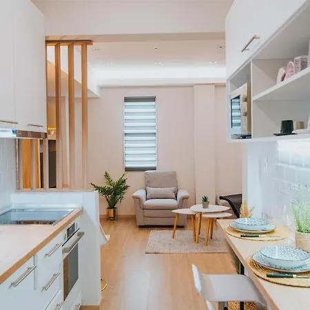 New Cozy By The Sea Apartament Saloniki